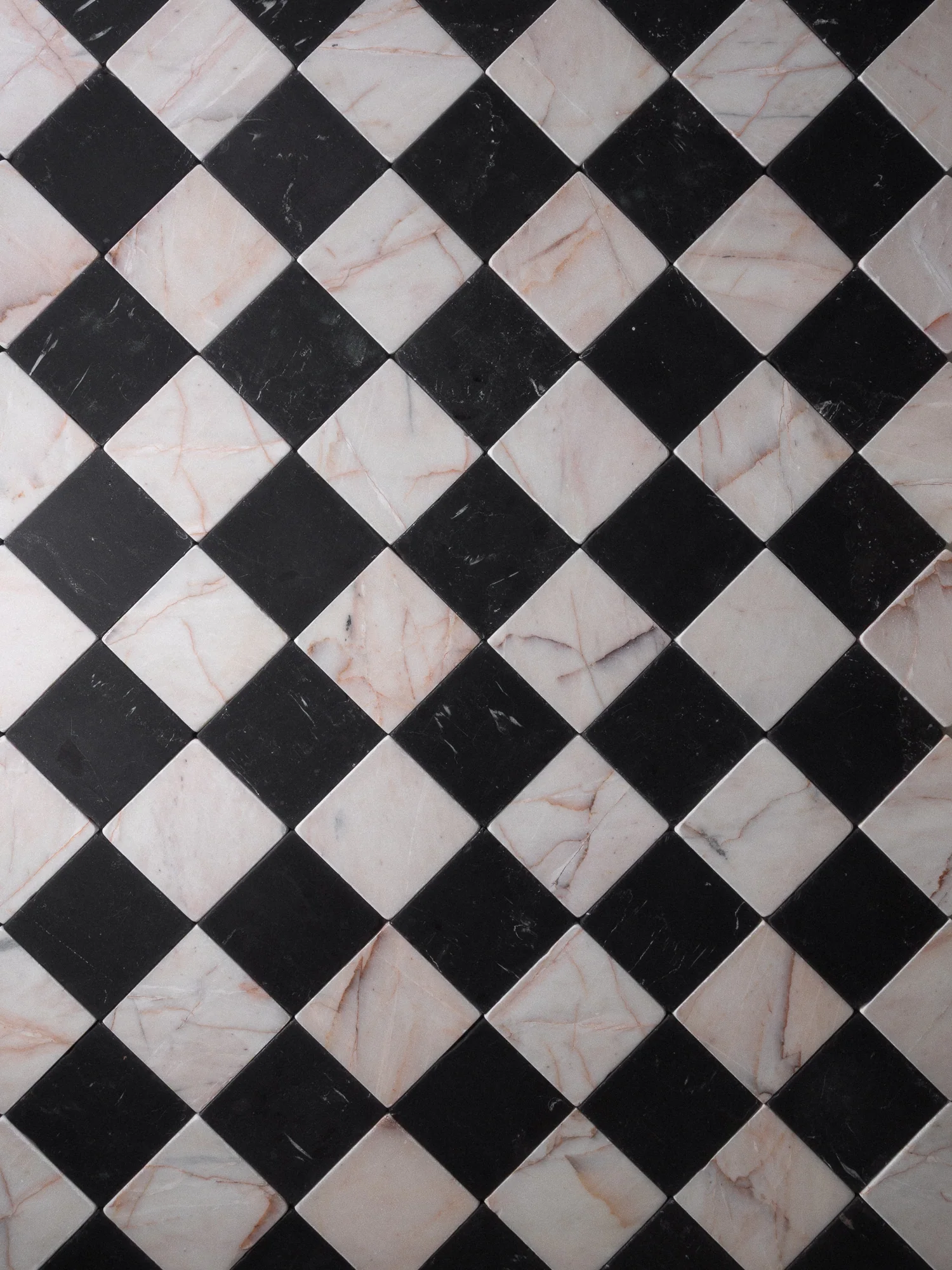 White #7 & Nero St. Gabriel  4"x4" Checkered Tumbled Marble - Image 4